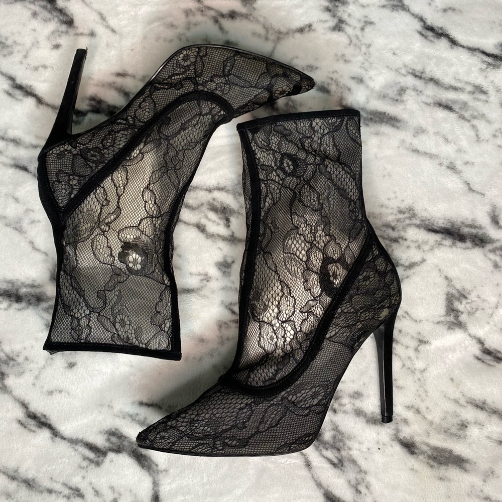 Kendall + Kylie Alanna 3 Lace Ankle Boots